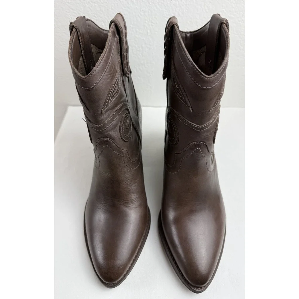 Carlos By Carlos Santana Austin Womens Brown Leather Pointed Toe Ankle Boots 5M